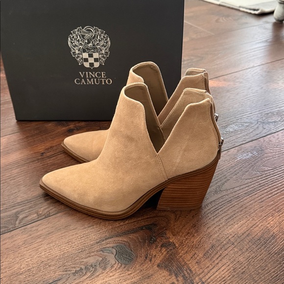 Vince Camuto Women's Tan Ankle Booties - Picture 3 of 4